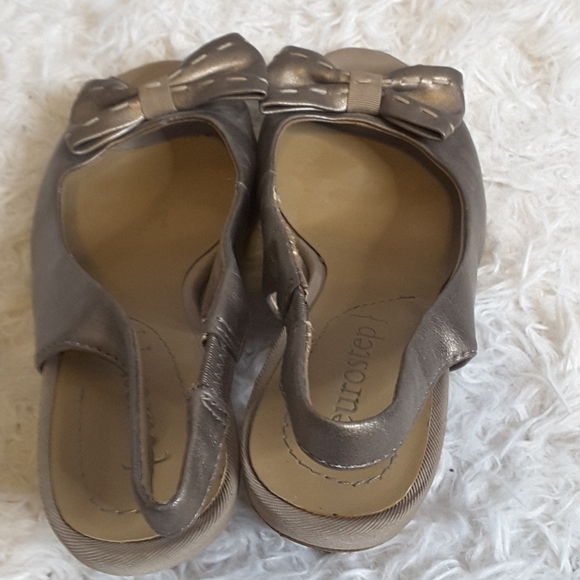 3/$30 Eurostep Paisley metallic gold slingback peep toe heel size 5.5M - Picture 8 of 11